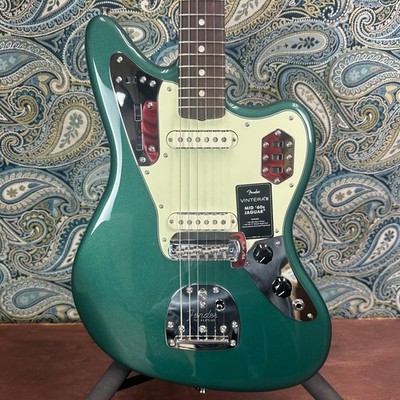 Fender Vintera III Mid '60s Jaguar Rosewood Fingerboard Sherwood Green w/Gig Bag