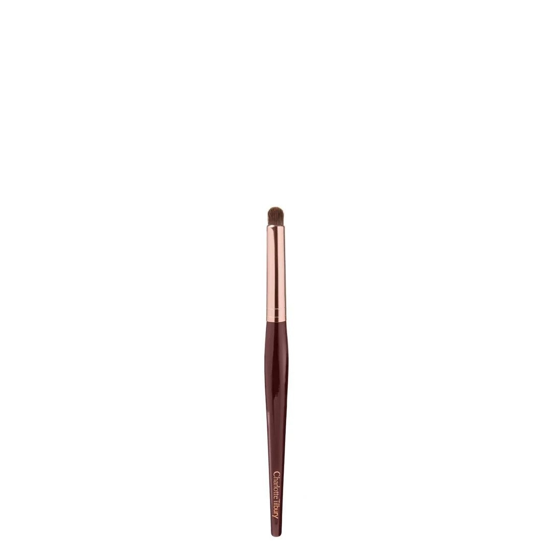Charlotte Tilbury Eye Smudger Brush – Professional Eyeshadow Blending & Smudging