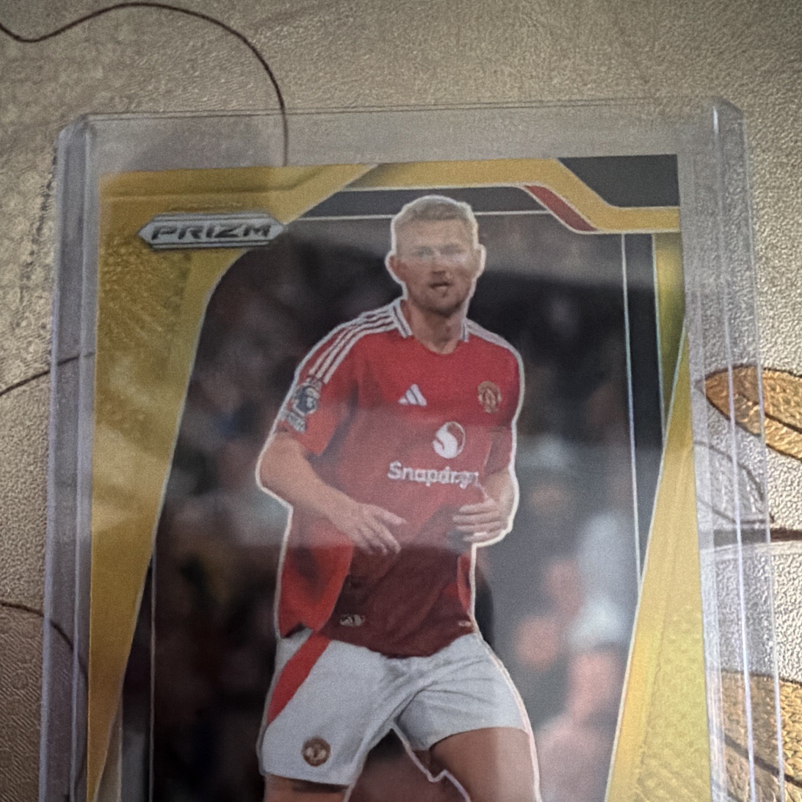 Panini Prizm Premier League 2024-25 Matthijs de Ligt #125 Man Utd /10 view 3