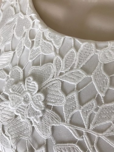 Betsy & Adam Lace Wrap-Front Sheath White Dress NWT Size 2,4 - Picture 5 of 7