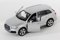 Blitz Versand Audi Q7 Silber / Silver Welly Modell Auto 1:34-39 Neu & Ovp