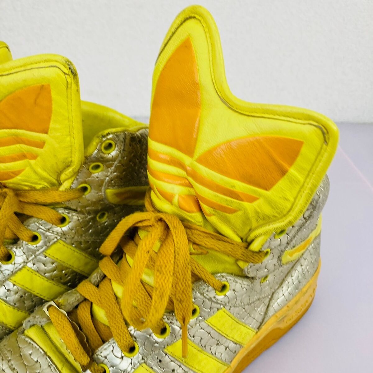 Adidas Jeremy Scott JS Logo G16254 Athletic Sneakers Shoes Adidas Jeremy Scott JS Logo G16254 Athletic Sneakers Shoes