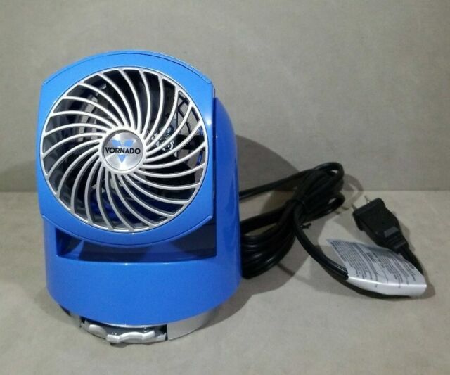 Vornado Flippi V6 Personal Air Circulator Fan Blue Desk Fan