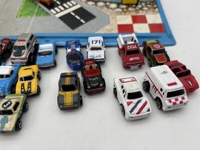 GALOOB MICRO MACHINES LOT MARINA AND 20 PLUS CARS USED READ