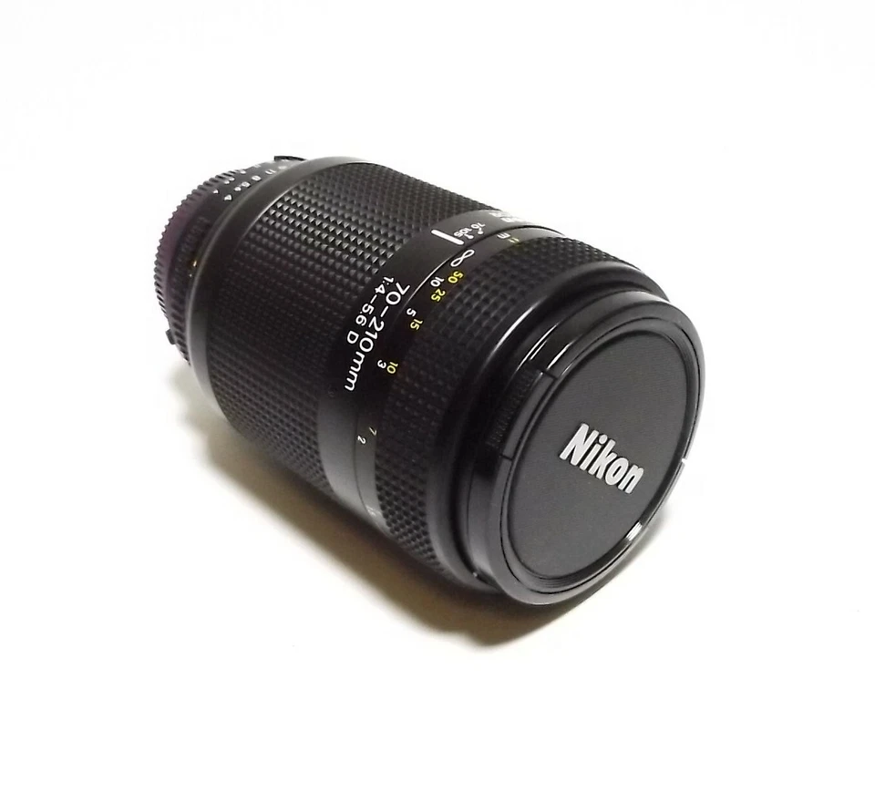 Pre-Owned Nikon AF Nikkor 70–210MM F1.4–5.6 D Lens With Hn-24 Hood - Image 3 of 4