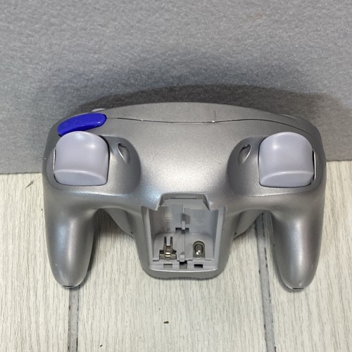 Nintendo Gamecube Wavebird Wireless Controller Powers On No Dongle Battery Cover - Picture 3 of 4