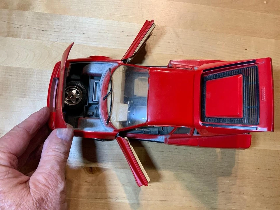 Ferrari Testarossa Burago 1984 rojo #3019 escala 1:18 diecast Foto 2 de 4