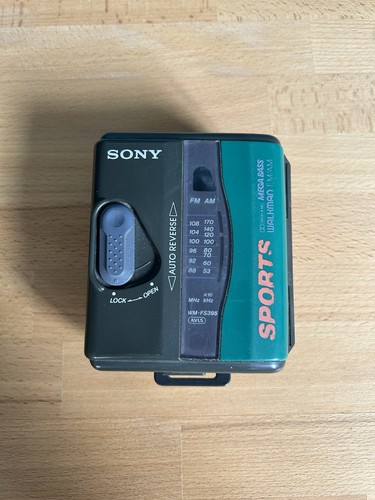 Casquette Vintage Sony Walkman Rouge Et Blanc - Collector Années 80/90, état D'occasion