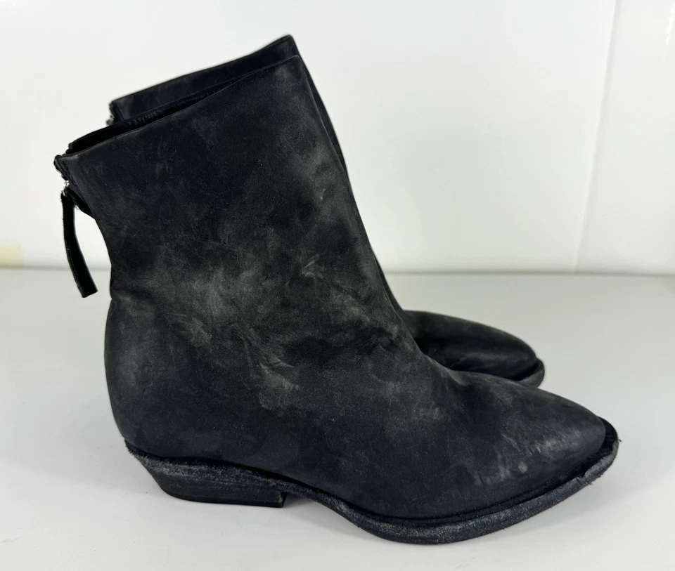 Cinzia Araia Black Leather Asymmetrical Side Zip Short Boots EU 36.5 US 6 Foto 4 de 4