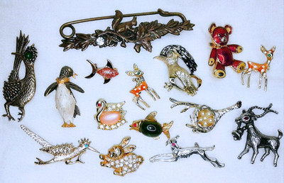 Vintage Brooch Lot Animal Pins Figural Jelly Belly Ambassador Rhinestone Swan