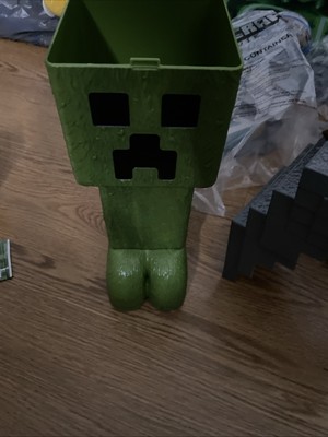 A Minecraft Movie (2025) Limited Edition Creeper Popcorn Bucket and ax hammerNEW