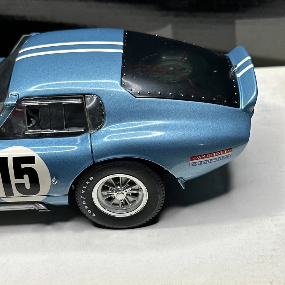Racing Legends Cobra Daytona Cupé #15 1/18 Diecast Modelo EXOTO Cielo Azul Foto 4 de 4