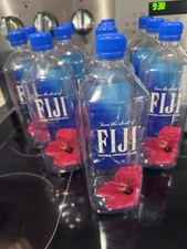 Lotto di 12 Bottiglie di Plastica Acqua Artesiana Naturale FIJI VUOTE, 1,0 Litri da Riutilizzo