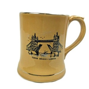 Vintage Wade Ireland Landmark Mugs Souvenir Tower Bridge London