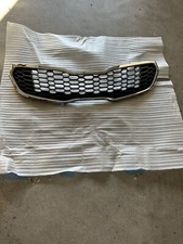 Genuine Grille Radiator Front Bumper Chrome Oem 2014-2016 Kia Forte 86350a7500