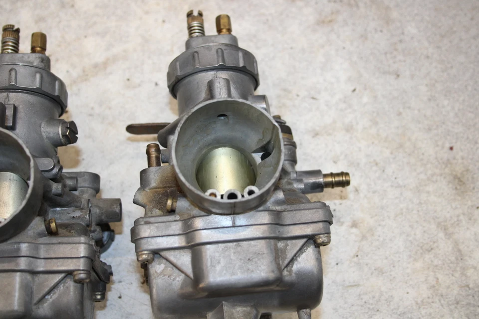 Carburadores de carbohidratos Suzuki GT250 1974 H1-1390.ZS Foto 2 de 4