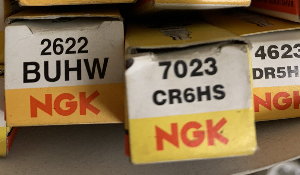 NGK Spark Plug   CR6HS / 7023