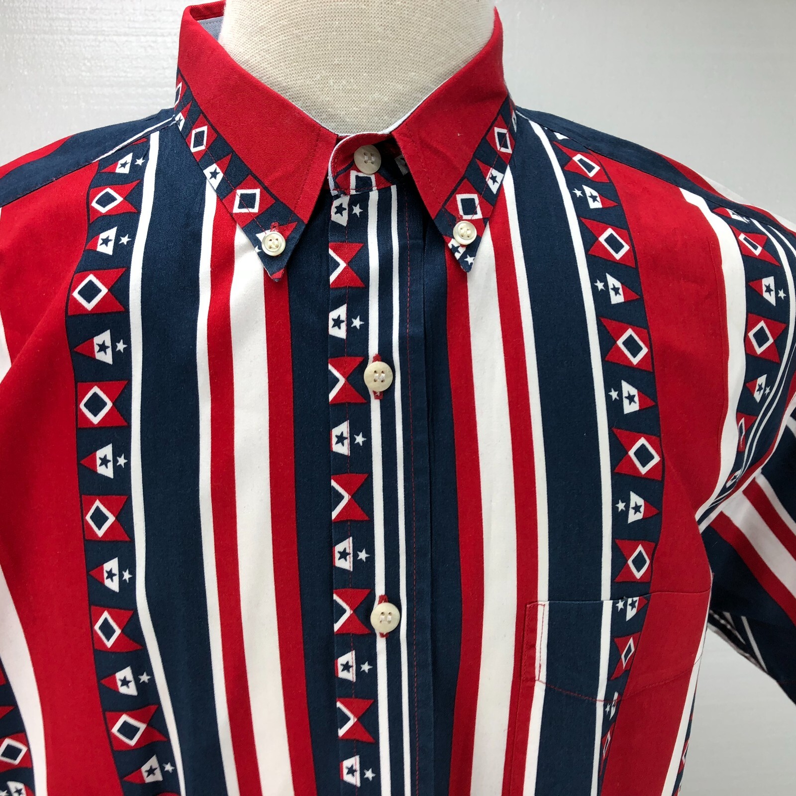 Catalina Large  Multicolor Flags Button Front Sho… - image 2