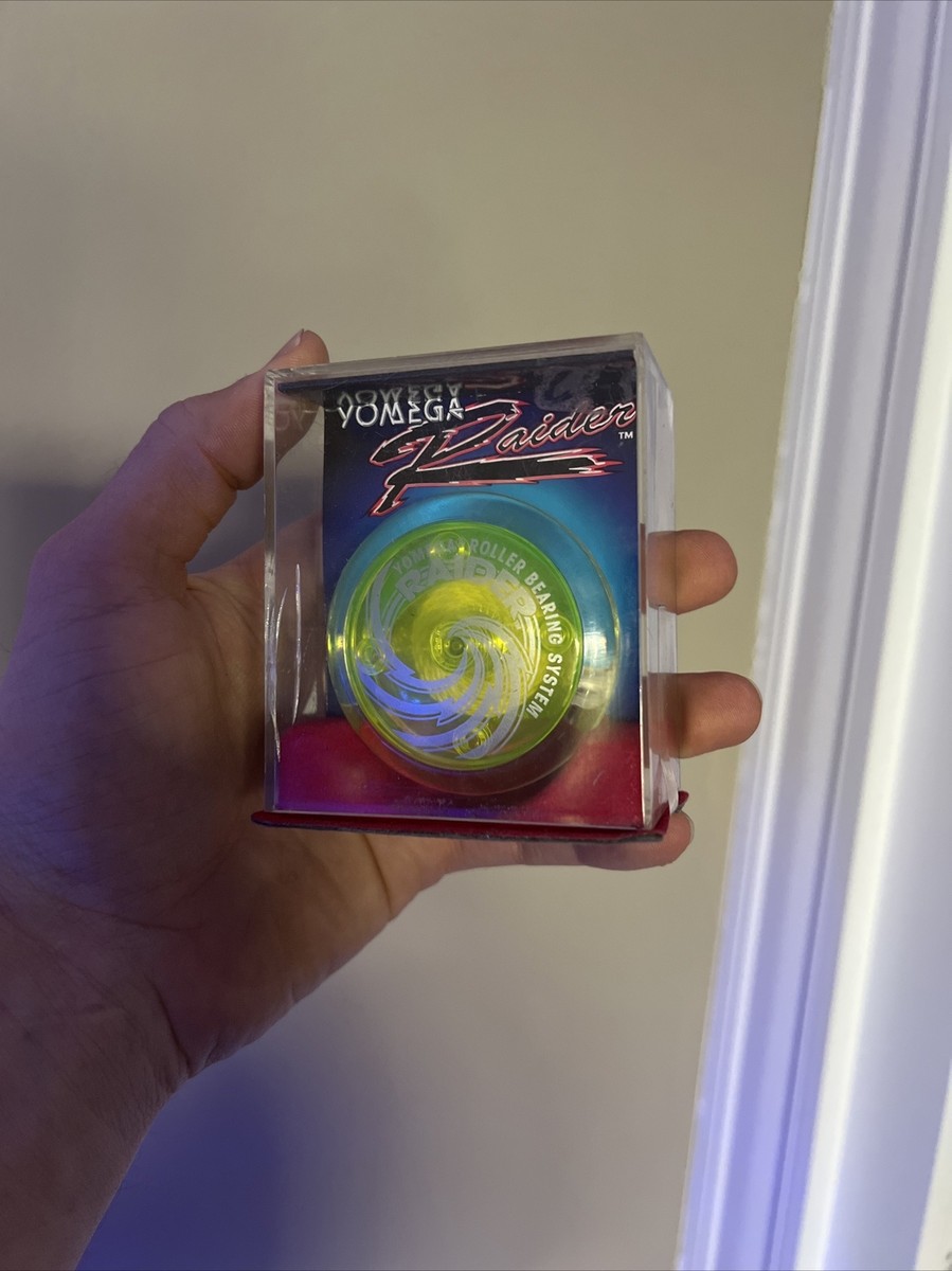 Yomega Vintage Raider Yo-Yo Collectible In Rare Neon Green