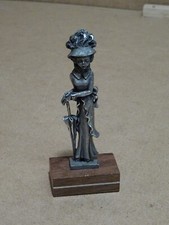 Petite Statuette BACHET "Les étains du Prince"