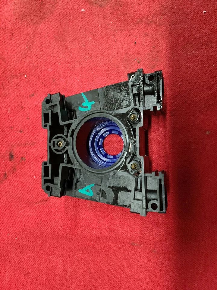 1996 Nissan Maxima SE Combo Wiper Switch Steering Column Center Bracket - Image 2 of 4