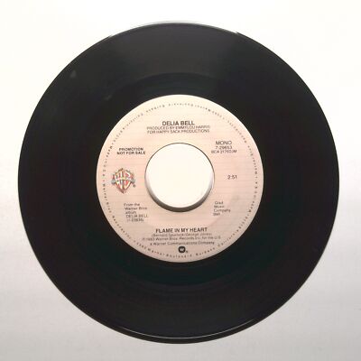Delia Bell - Flame in My Heart - Vinyl Record 45 RPM 7''