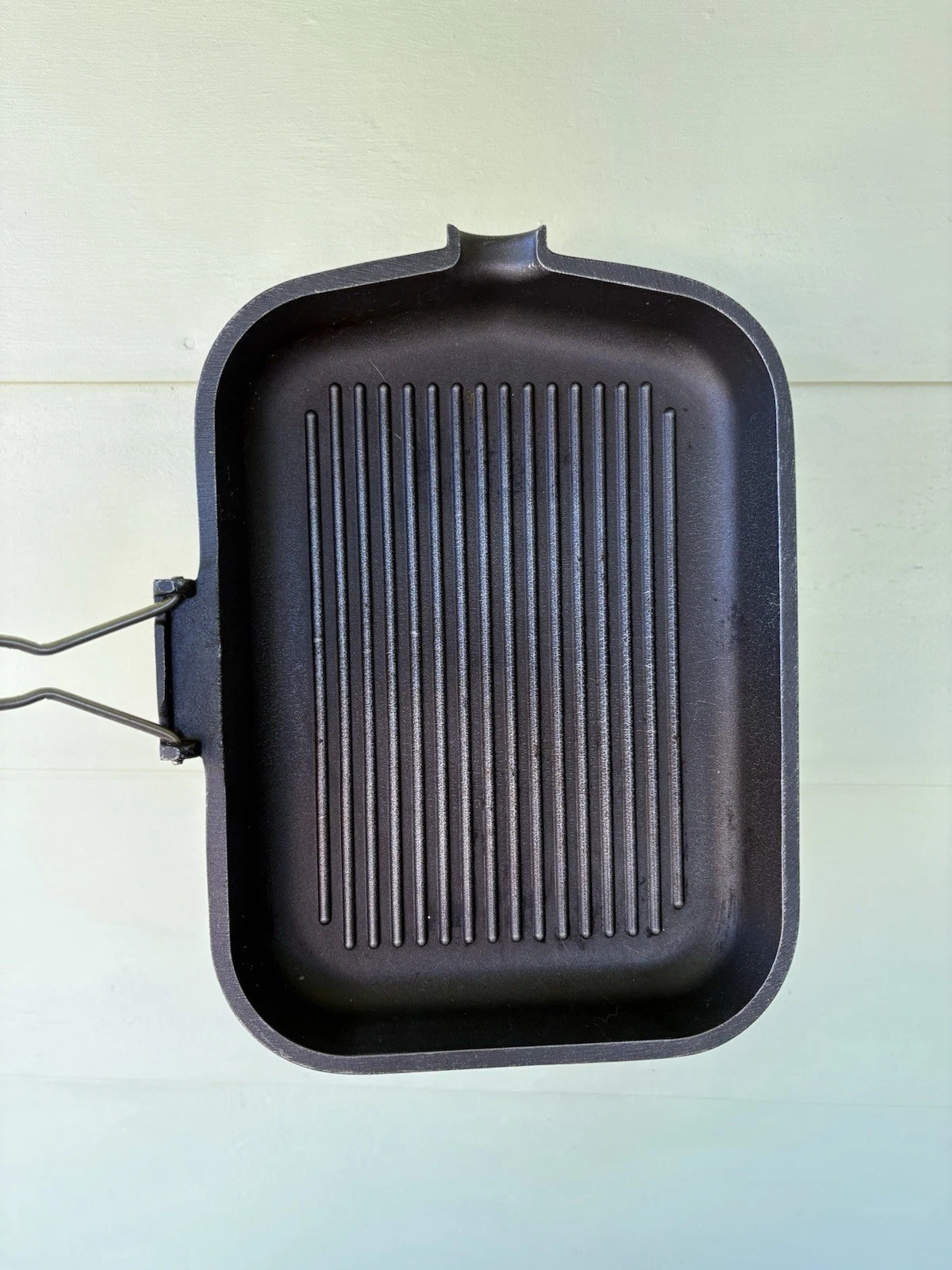 Brava Fonderie Dellatorre Hand Cast Aluminum Folding Handle Griddle Pan Italy
Opens in a new window