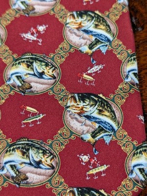 Eagle Neckwear BASS & FISHING LURES Burgundy 57'' Silk Neck Tie EUC