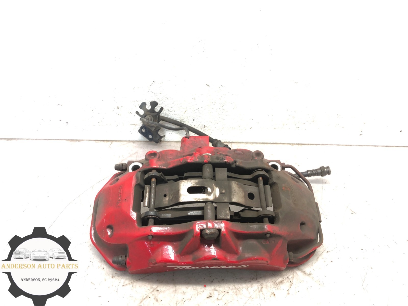 2014-2022 MASERATI QUATTROPORTE RIGHT PASSENGER FRONT BRAKE CALIPER W/PADS OEM