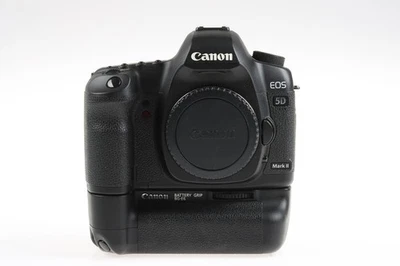 CANON EOS 5D Mark II mit Zubehörpaket - SNr: 0330115692 - Bild 1 von 4