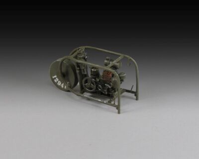 MW22 ROYAL MODEL 714 U.S. AIR COMPRESSOR (1/35 SCALE) ACCESSORIES