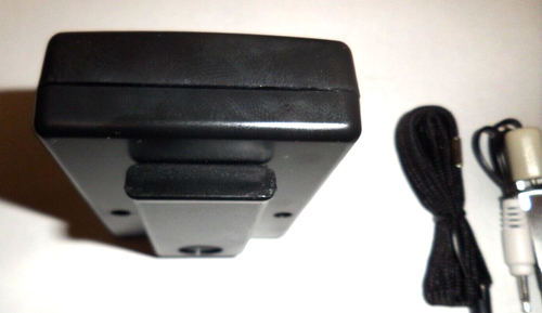 Mace Personal Alarm Belt Clip Lanyard or Door/Window 130 Decibels Black Takes 9V - Picture 12 of 13