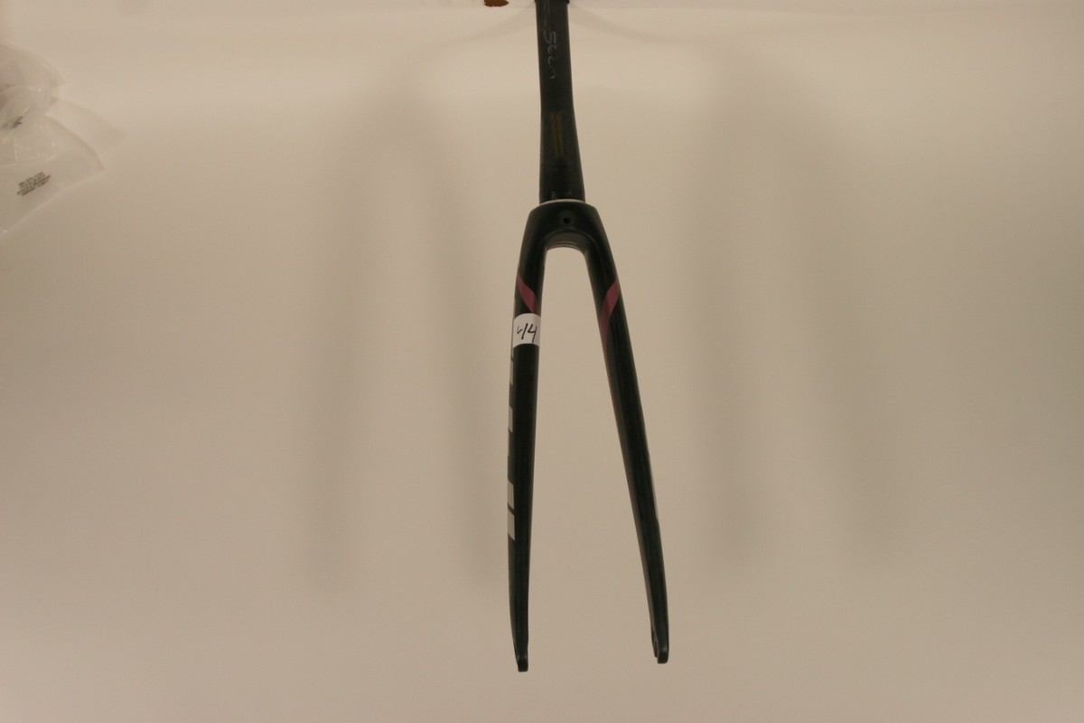 Fuji FC-440 Carbon Fork Tapered x 250mm 700c Threadless Rim Brake