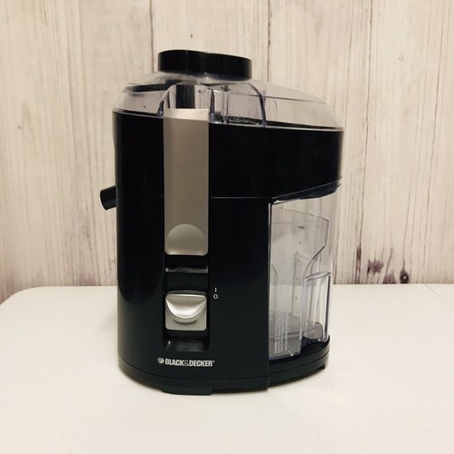 Buy the Fruit and Vegetable Juice Extractor | JE2200B | BLACK + DECKER