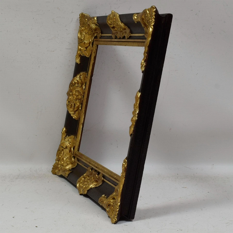 aprox. 1900-1920 Antiguo marco de madera con hoja de metal Interior: 16,1x12,2 pulgadas Foto 3 de 4