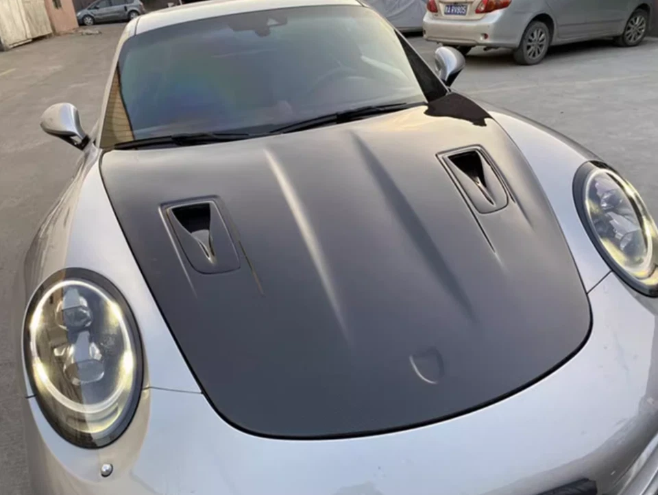 Cubierta de capó ventilada de fibra de carbono seca para Porsche 911 2004-2022 Foto 3 de 4