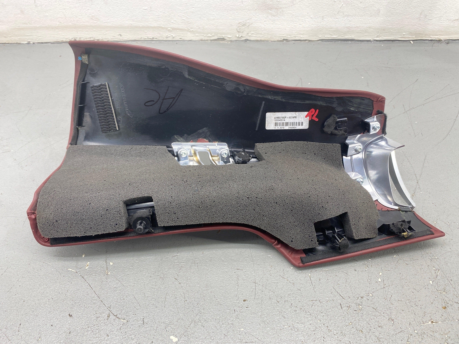 2020-2023 MCLAREN GT REAR LEFT B PILLAR TRIM PANEL COVER BAROLO RED 22NB278GP