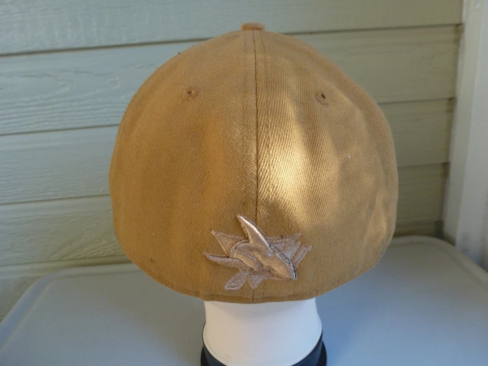 Sombrero ajustado San Jose Sharks New Era 59Fifty 7 1/2 logotipos bordados dorados Foto 4 de 4