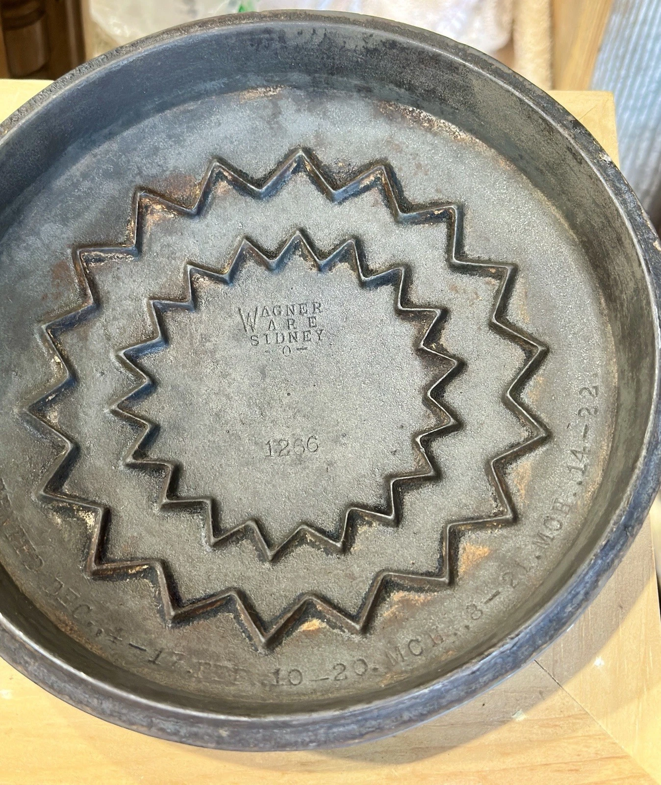 Wagner Drip Drop Cast Iron Skillet Cover 1266 8” patent Date 1920