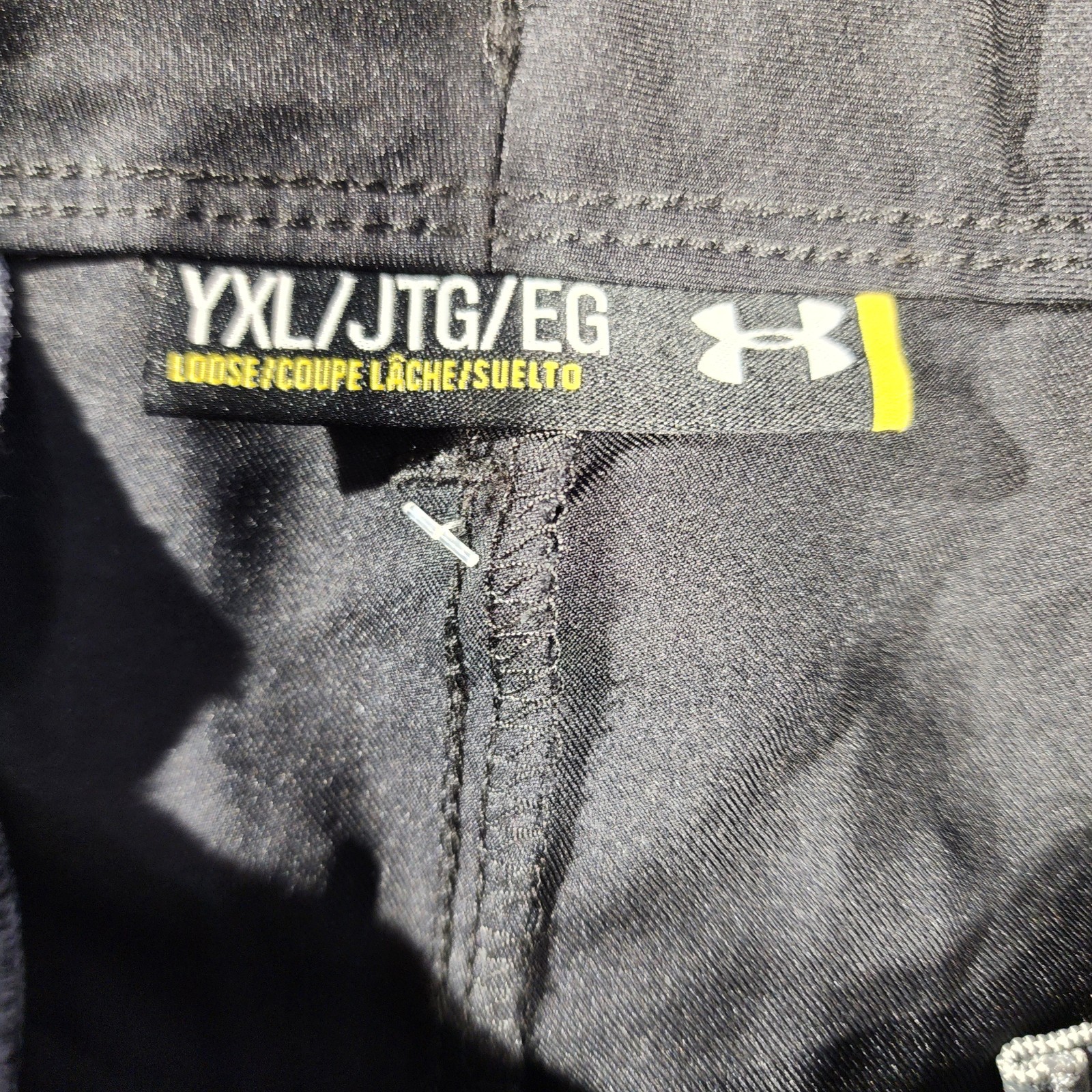 Under Armour Boys Black Athletic Shorts YXL Loose Fit Pockets Polyester thumbnail 8