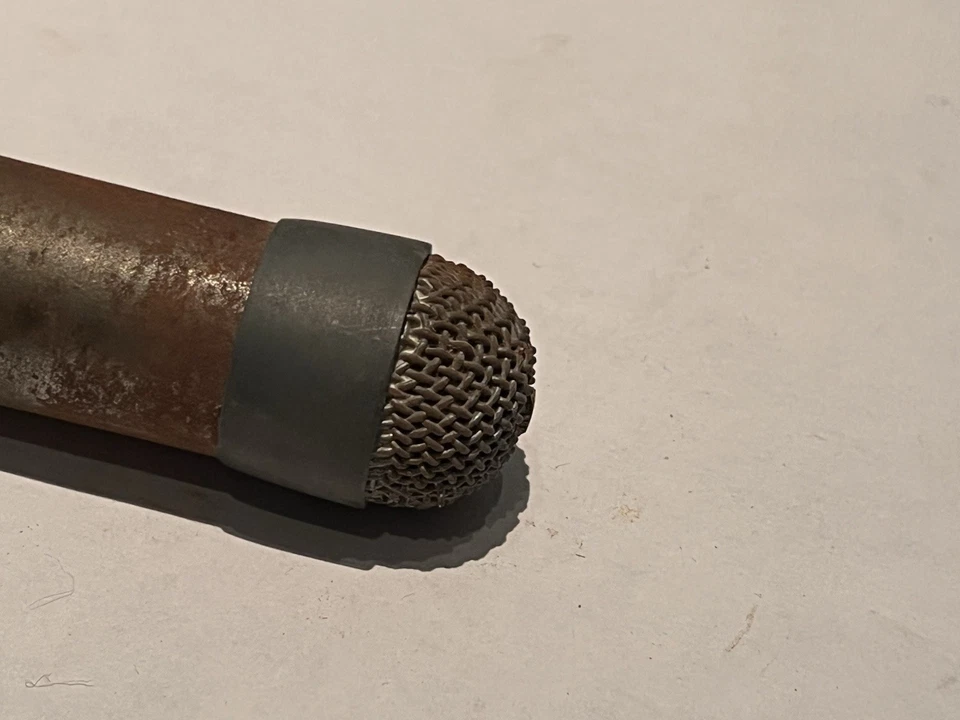 Antigo microfone dinâmico fino Electro-Voice modelo 654 microfone de transmissão EUA não testado - Imagem 4 de 4