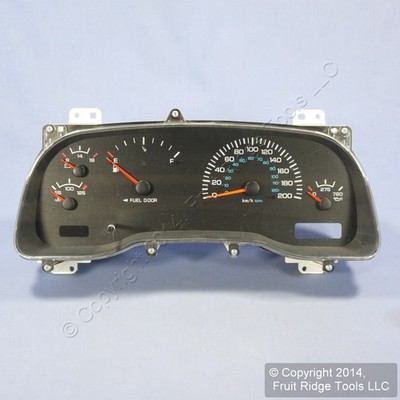 Chrysler Dodge Jeep Mopar OEM Instrument Gauge Cluster 56020621AE KM/H