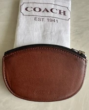 COACH VINTAGE BRITISH TAN LEATHER CRESENT SKINNY COIN PURSE