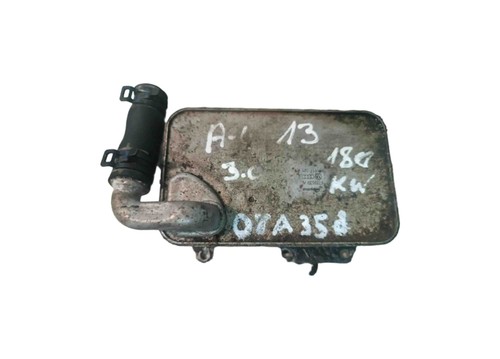 AUDI A4 Avant 8K5, B8 Ölkühler 059117021R 3.00 Diesel 2013 30151906