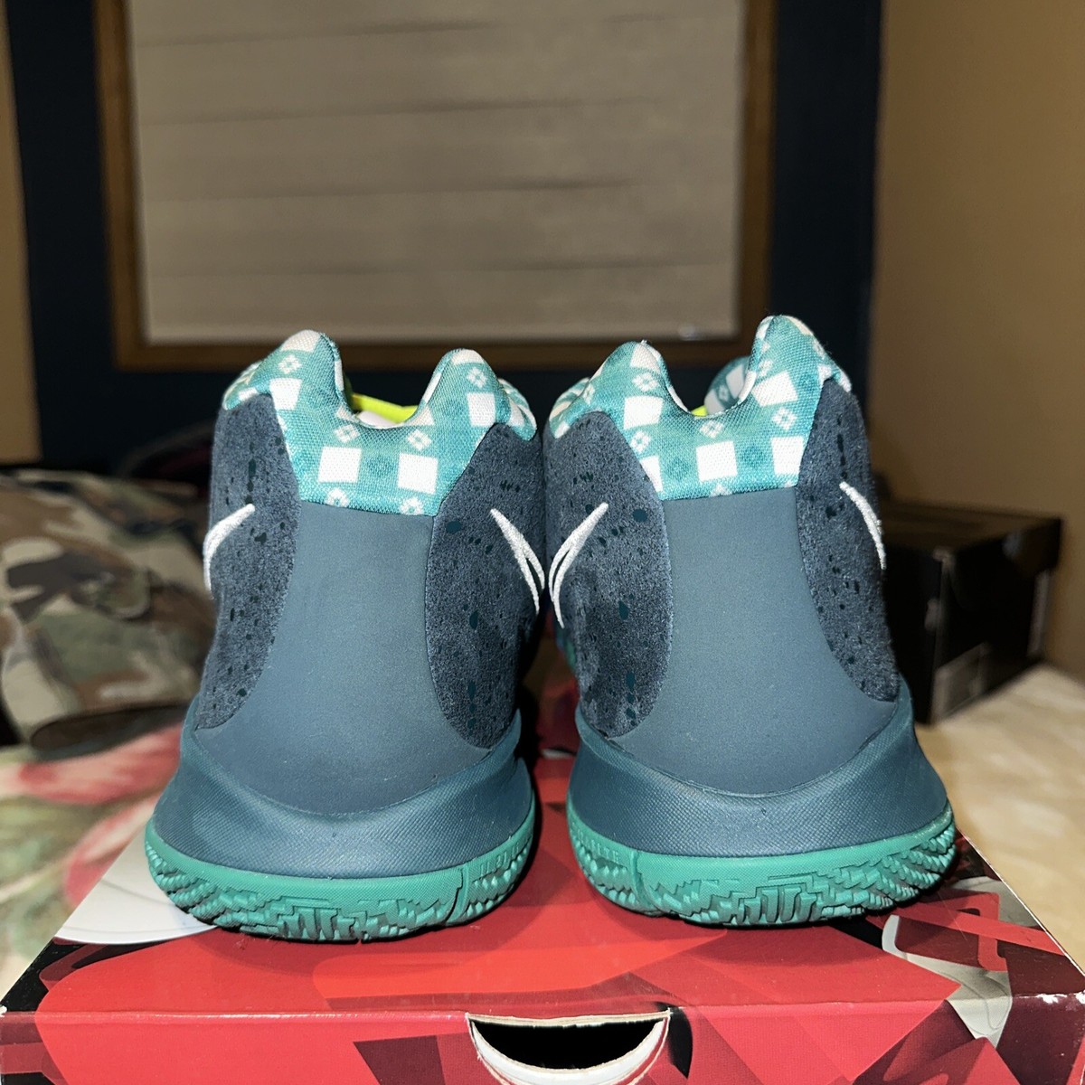 Nike sB Kyrie 4 PE QS Green Lobster day of dead Anta Kai Boston 