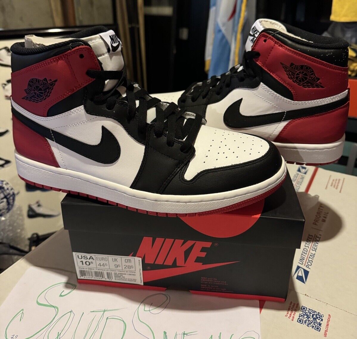Size 10.5 - Nike Air Jordan 1 Retro OG 2013 Black Toe Men's Size 10.5 - Nike Air Jordan 1 Retro OG 2013 Black Toe Men's