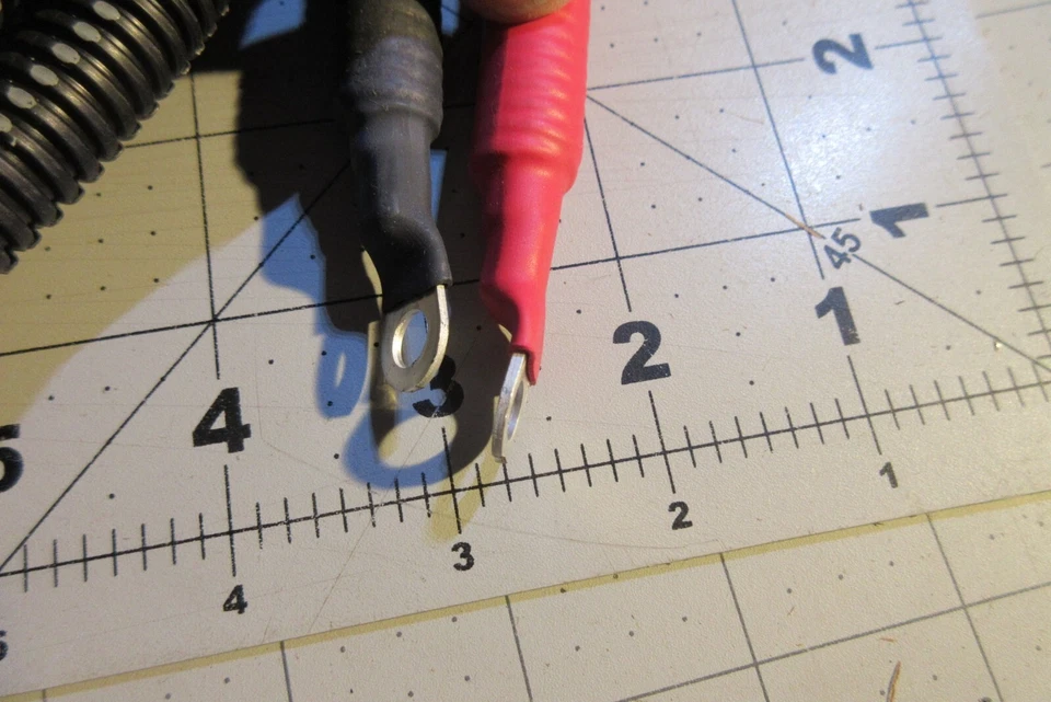 Kit de montaje de cabrestante Kubota V4487 OEM para RTV1140 Foto 4 de 4