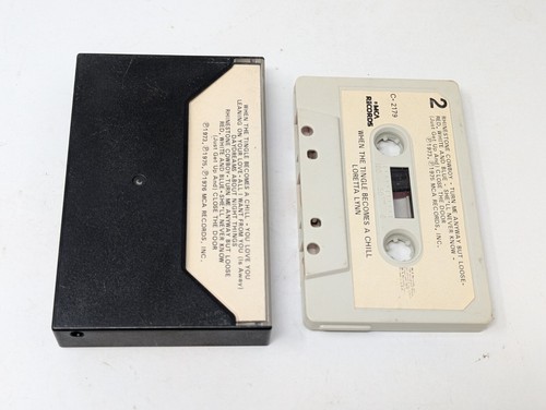 Loretta Lynn Cassette Tape When The Tingle Becomes A Chill Country 1976 MCAC2179 - Picture 2 of 5