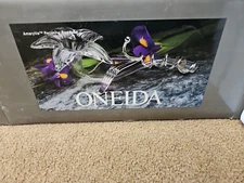 ONEIDA  AMARYLLIS RECLINING BUD VASE Vintage