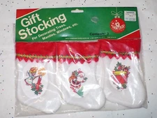 3 VINTAGE CHRISTMAS SANTA'S FAVORITES MINI STOCKINGS OLD LEEWARDS NIP